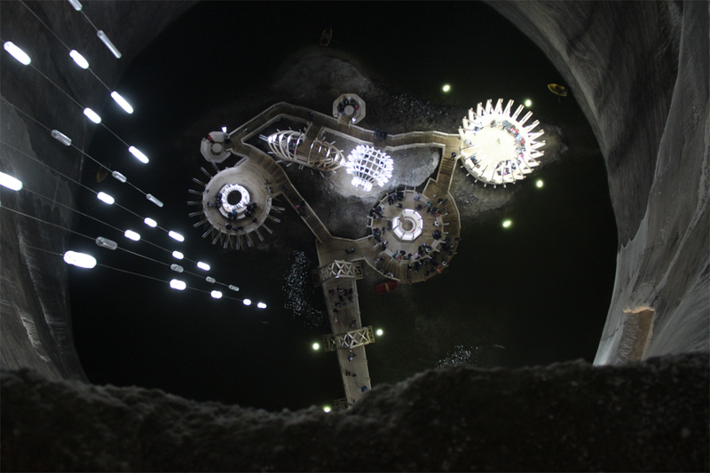 Illustration for article titled These Incredible Salt Mines Are Like Another World Beneath Our Feet